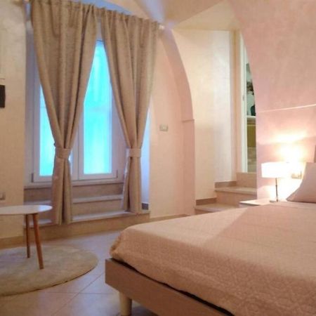 Villa Domus Elegans In Centro Manfredonia Exterior foto
