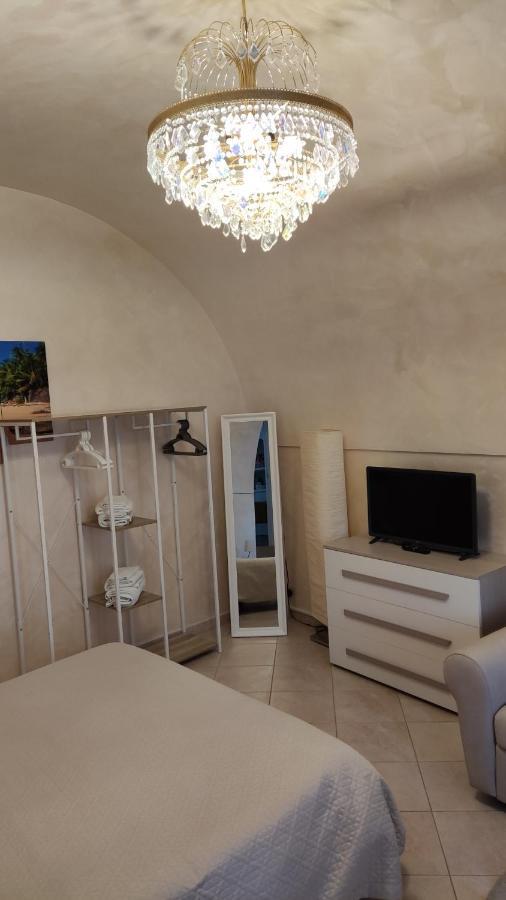 Villa Domus Elegans In Centro Manfredonia Exterior foto